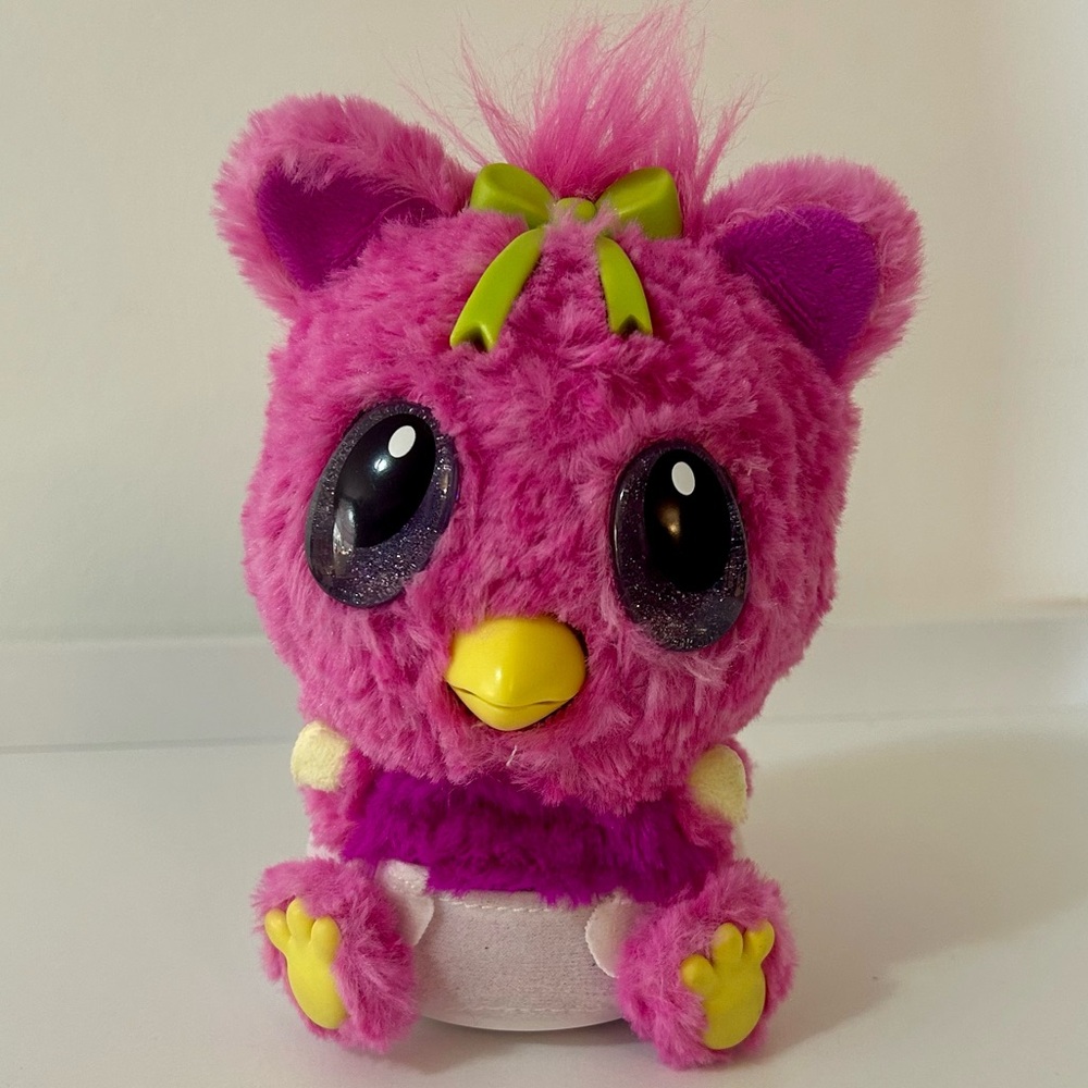 Hatchimals Hatchibabies Pink and Purple Green Bow Glitter Wings Interactive
